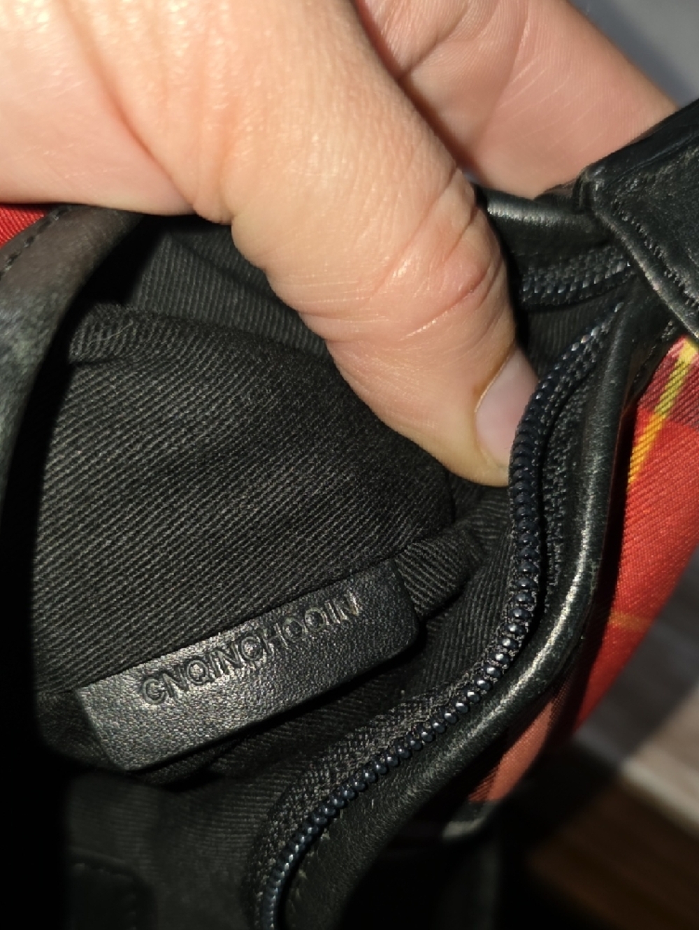 Burberry Red Plaid Shoulder Bag with Black Trim - Picture 8 of 15